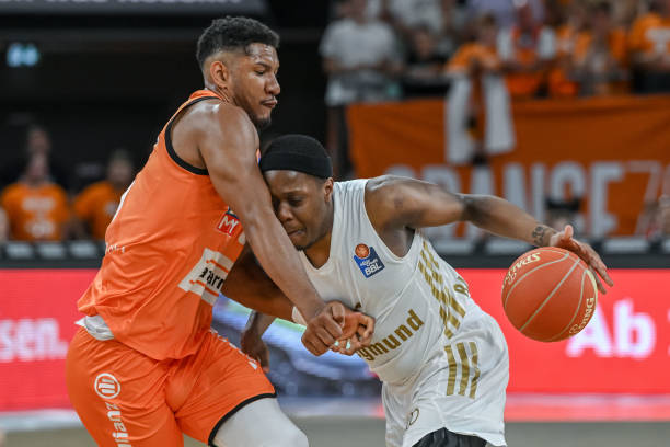 次成功卡位 次成功卡位