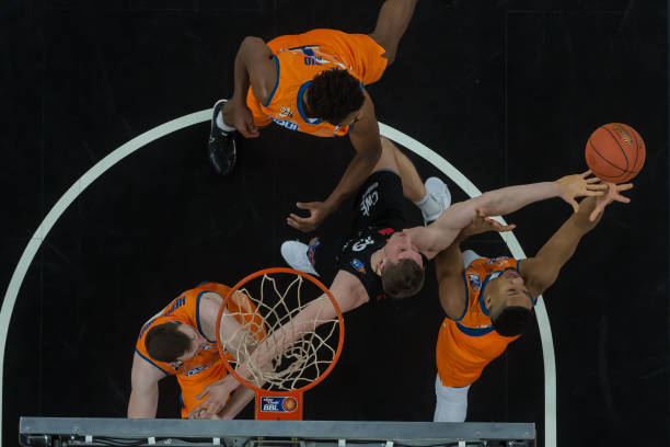 布莱恩特纪 布莱恩特纪